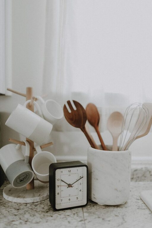 How to Make Your Kitchen Counters Clutter-Free in Simple Steps